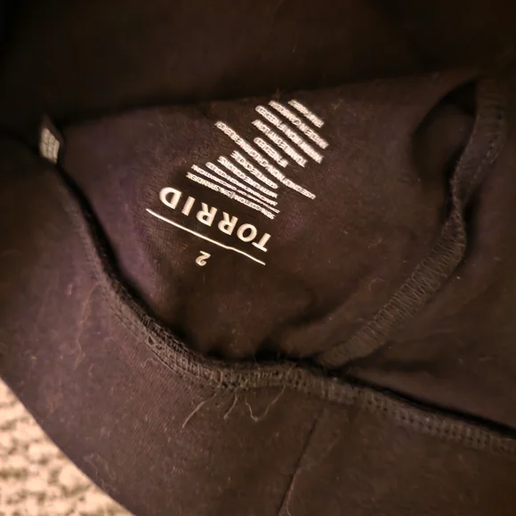 Torrid 2 Black Stretch Leggings - Everyday Comfort - Picture 4 of 4